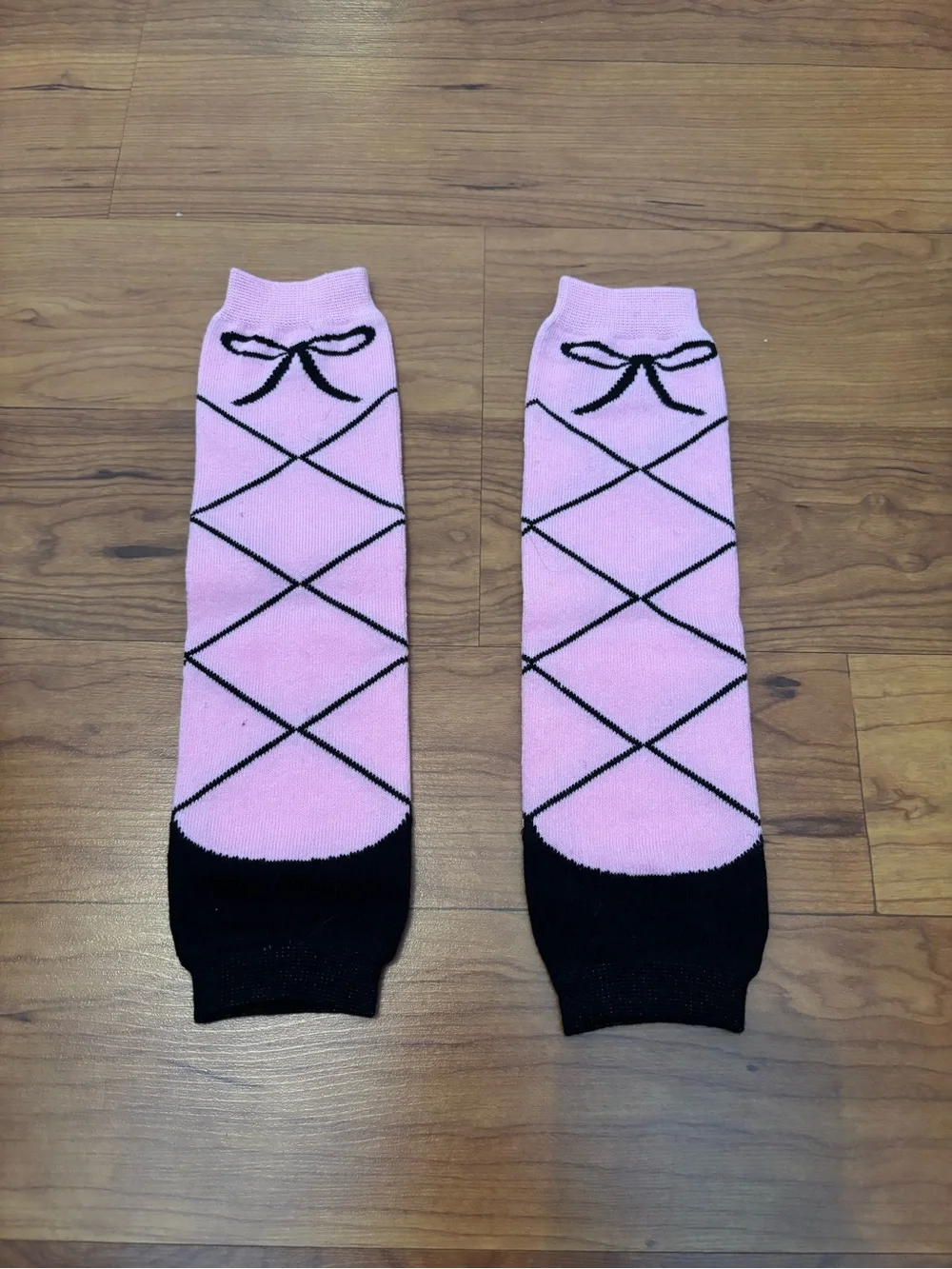 N/A leg warmers